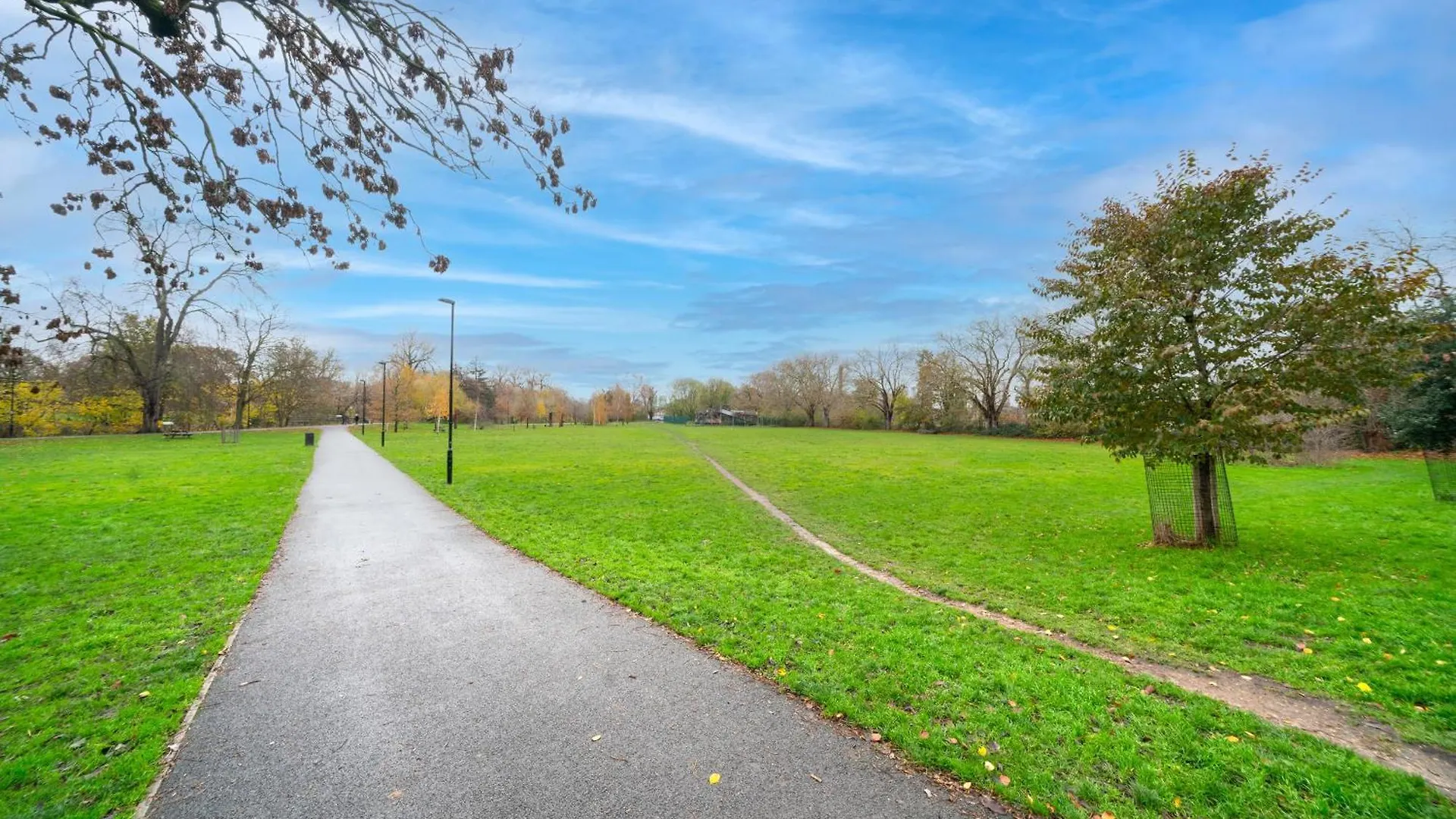Apartment One Bedroom Serviced Accommodation In London Catford Close To Lewisham - Perfect For Long Stay, Business, Leisure And Relocations